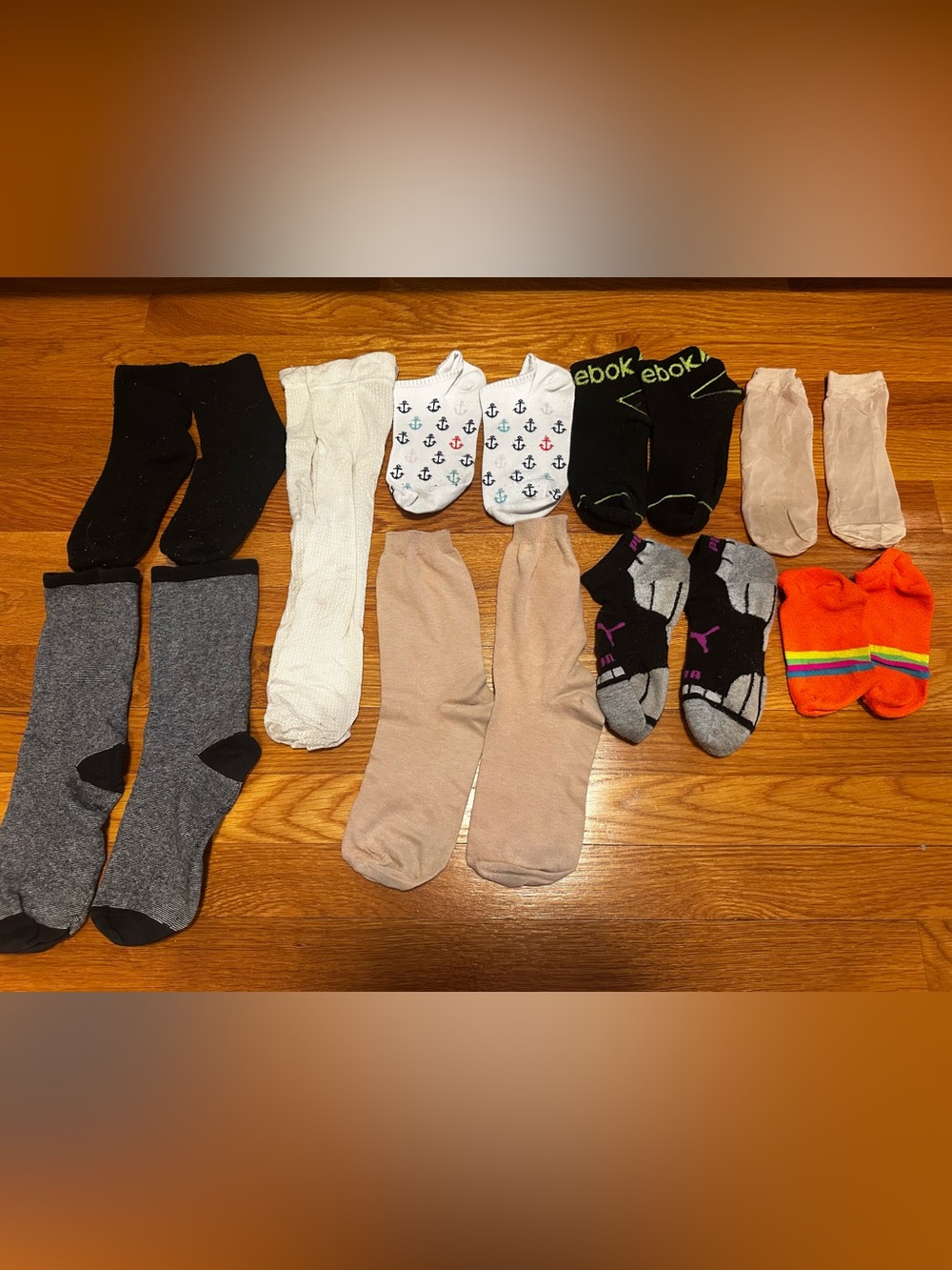 9 pairs of Socks Reebok Black Low-Cut Socks with Green Logo Hue Betsey Johnson